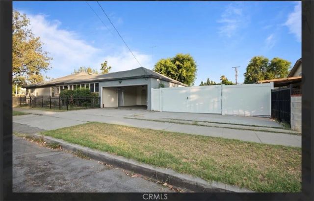 2498 N G St, San Bernardino, CA 92405