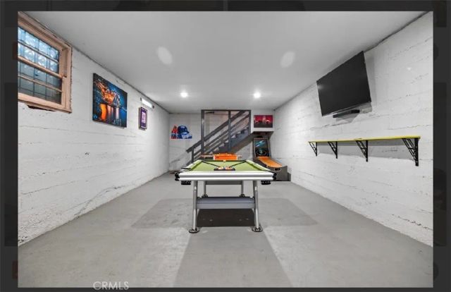 2498 N G St, San Bernardino, CA 92405