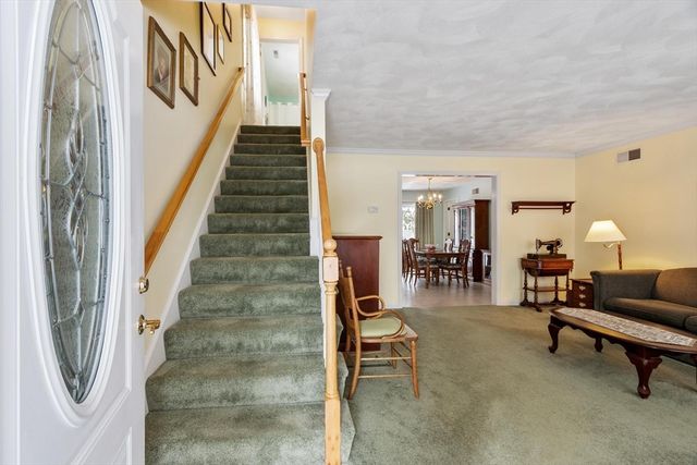 26 Ironwood Ln 26, Tewksbury, MA 01876