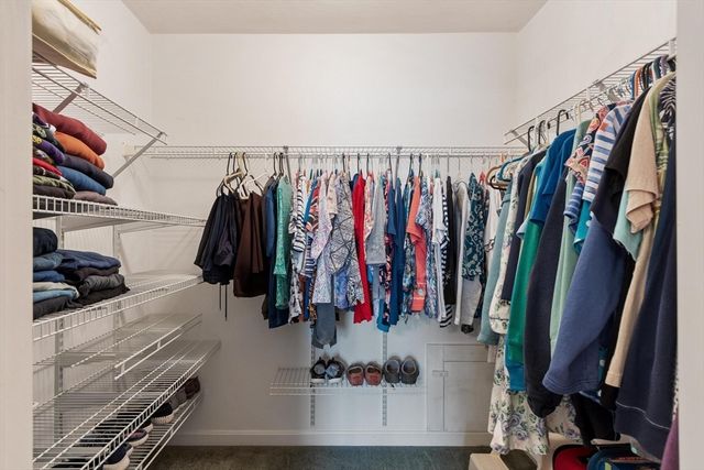 26 Ironwood Ln 26, Tewksbury, MA 01876