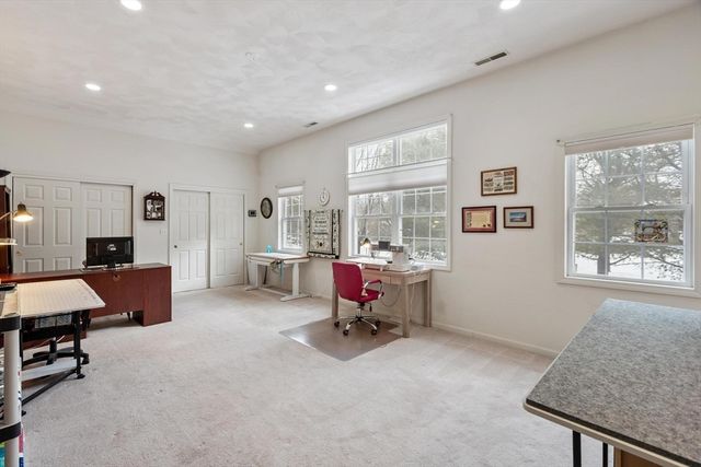 26 Ironwood Ln 26, Tewksbury, MA 01876