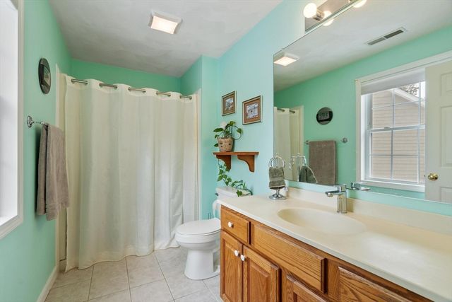 26 Ironwood Ln 26, Tewksbury, MA 01876