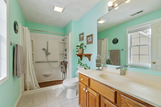 26 Ironwood Ln 26, Tewksbury, MA 01876