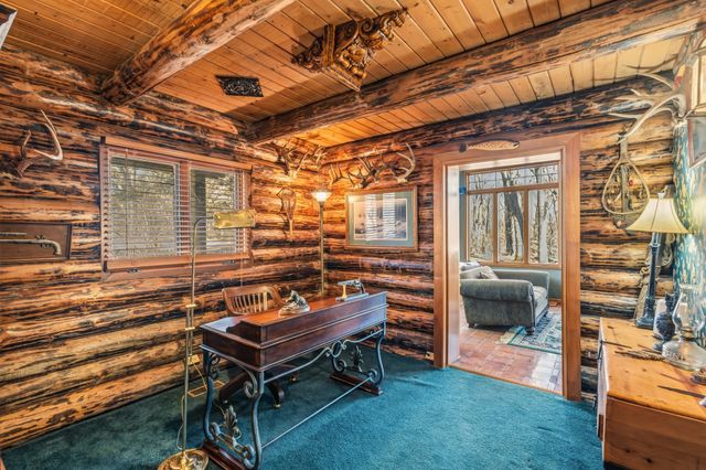 7021 NW 88th Place, Johnston, IA 50131