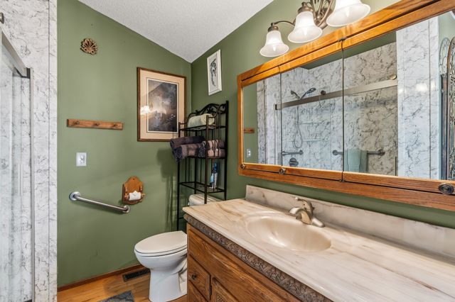 7021 NW 88th Place, Johnston, IA 50131