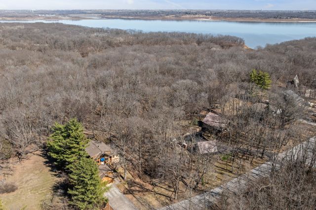 7021 NW 88th Place, Johnston, IA 50131