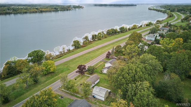 3031 West River Road, Grand Island, NY 14072