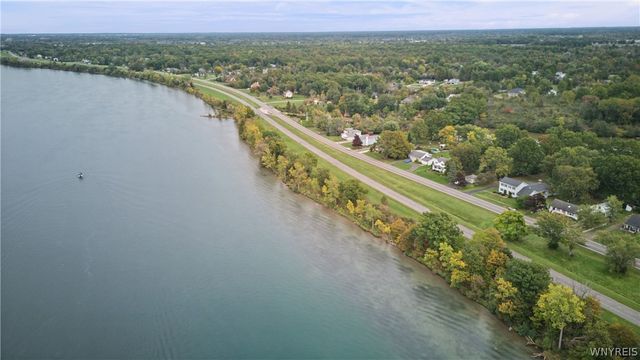 3031 West River Road, Grand Island, NY 14072
