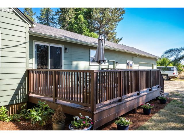 9800 Sw HILLSBORO Hwy, Hillsboro, OR 97123