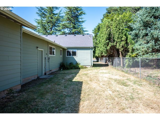 9800 Sw HILLSBORO Hwy, Hillsboro, OR 97123