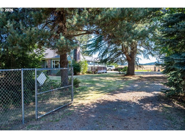 9800 Sw HILLSBORO Hwy, Hillsboro, OR 97123