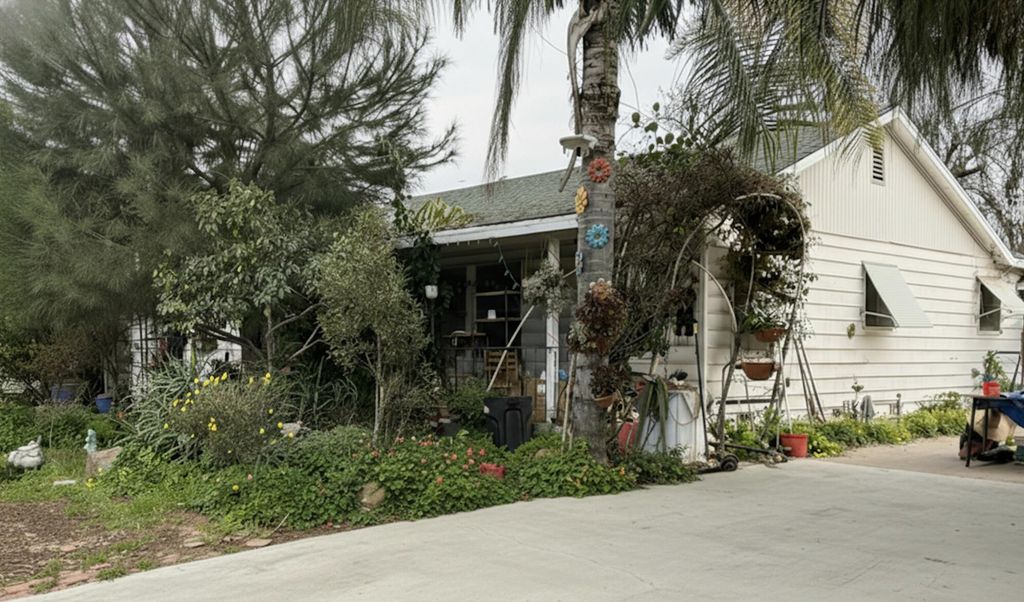 328 N Conley Street N, Porterville, CA 93257