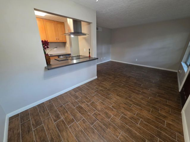 3224 Timmons Lane 117, Houston, TX 77027