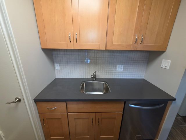 3224 Timmons Lane 117, Houston, TX 77027