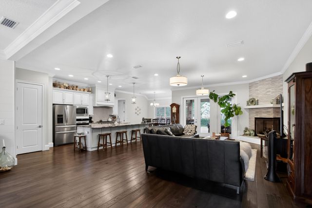 4809 Grove Street, Crestview, FL 32539