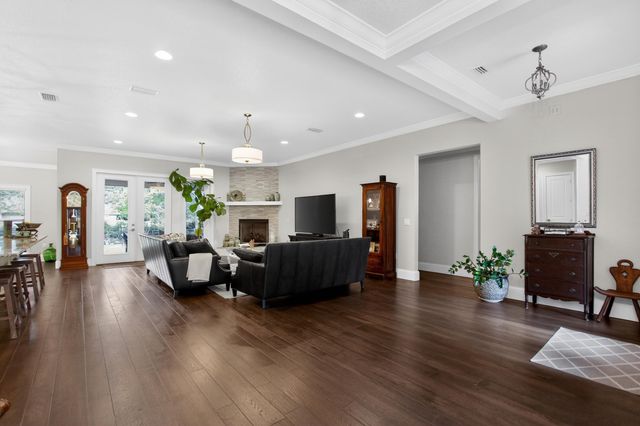 4809 Grove Street, Crestview, FL 32539