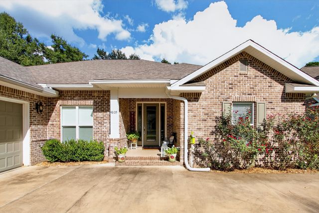 4809 Grove Street, Crestview, FL 32539