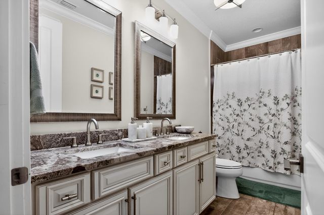 4809 Grove Street, Crestview, FL 32539