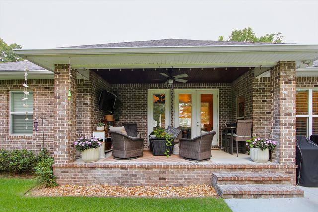 4809 Grove Street, Crestview, FL 32539