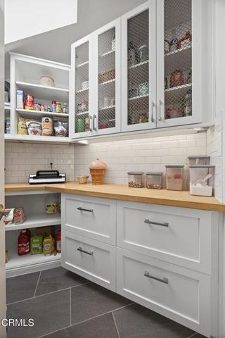 7405 Loma Vista Road, Ventura, CA 93003