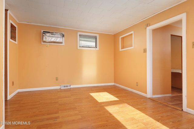 814 Forrest Avenue, Laurence Harbor, NJ 08879