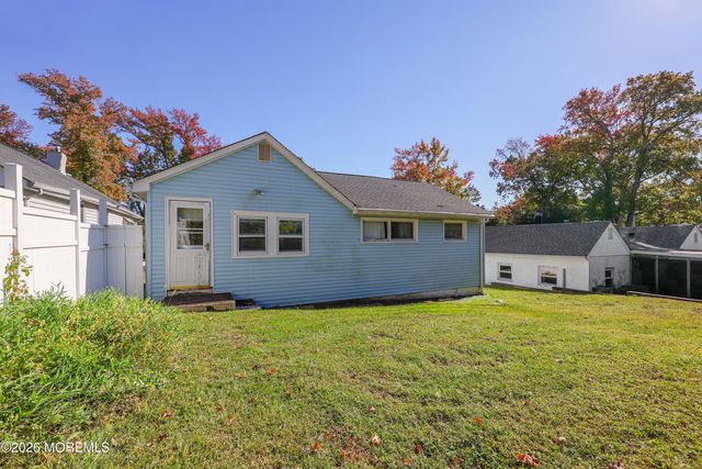 814 Forrest Avenue, Laurence Harbor, NJ 08879