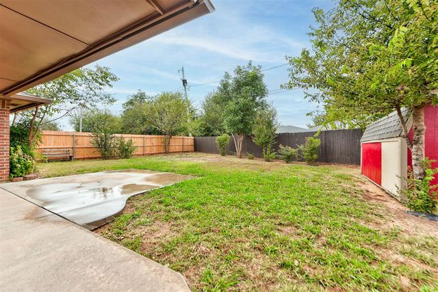 1528 Tudor Drive, Moore, OK 73160