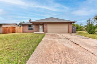 1528 Tudor Drive, Moore, OK 73160