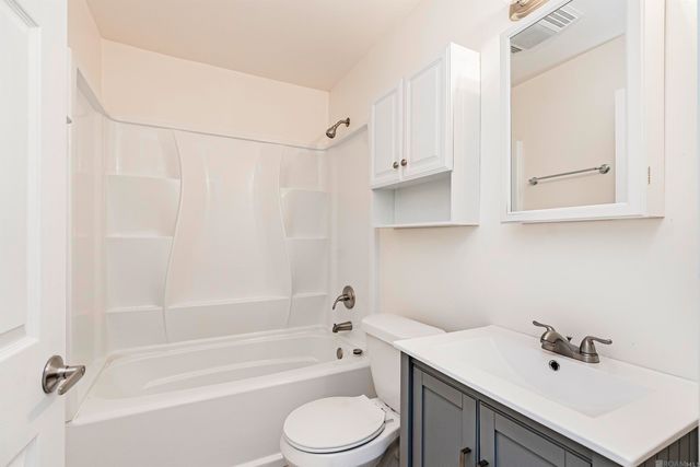 6872 Clinton Ave, Baton Rouge, LA 70805