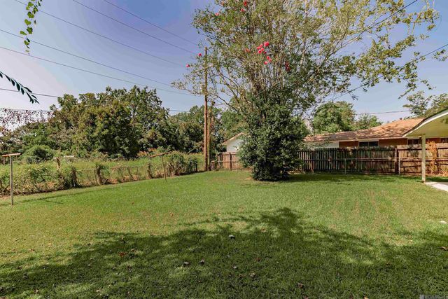 6872 Clinton Ave, Baton Rouge, LA 70805