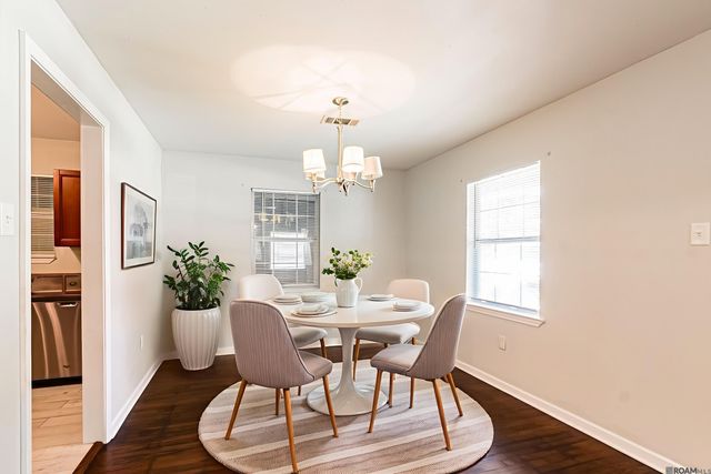 6872 Clinton Ave, Baton Rouge, LA 70805