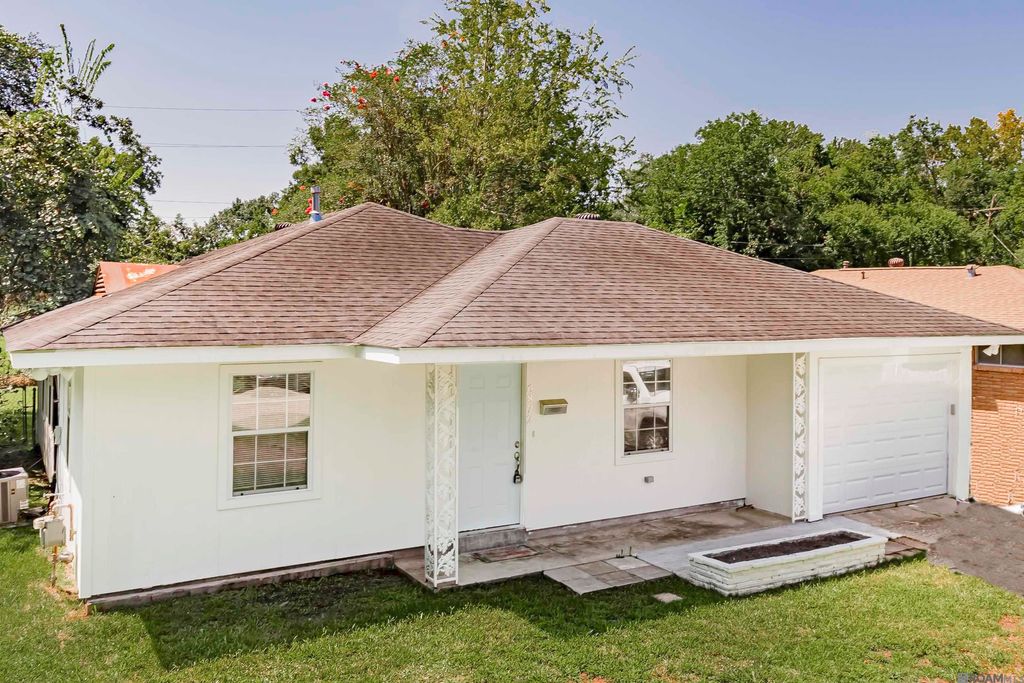 6872 Clinton Ave, Baton Rouge, LA 70805