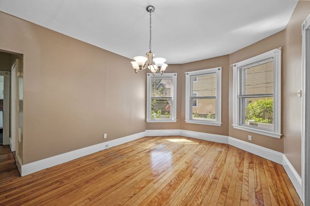 32 Arbella St 1, Salem, MA 01970