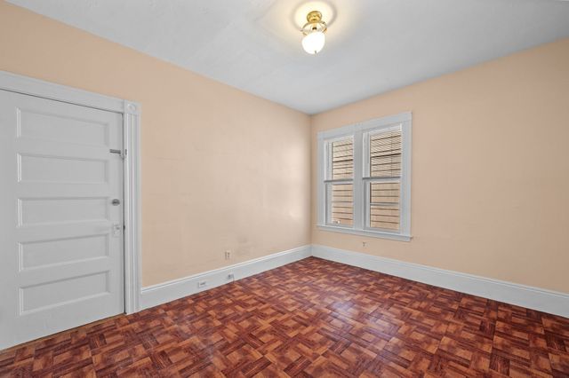 32 Arbella St 1, Salem, MA 01970