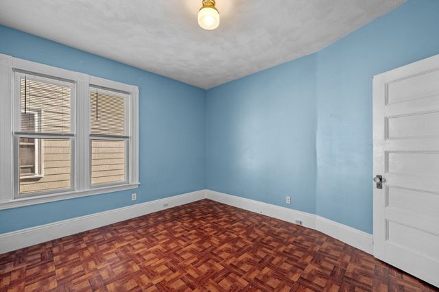 32 Arbella St 1, Salem, MA 01970
