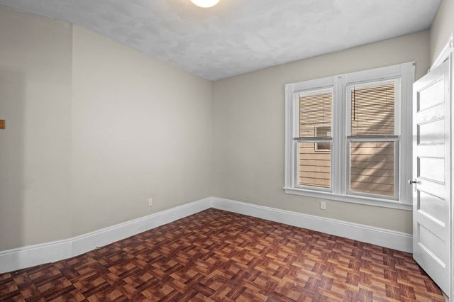 32 Arbella St 1, Salem, MA 01970