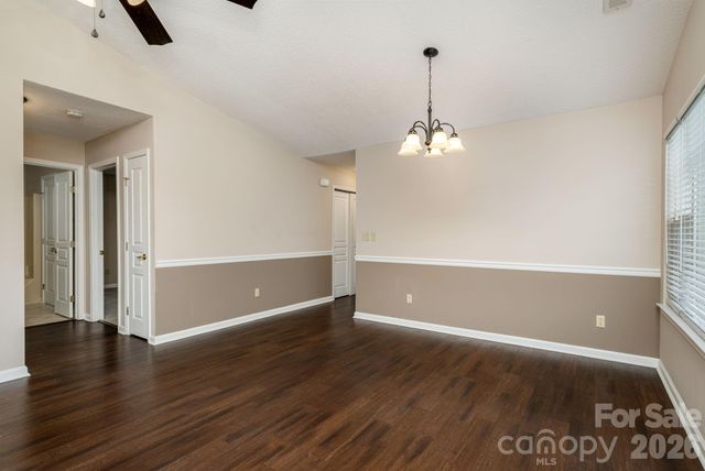 501 Fox Den Court, Hendersonville, NC 28792