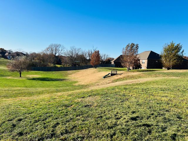 000 N Gregory Drive, Nixa, MO 65714