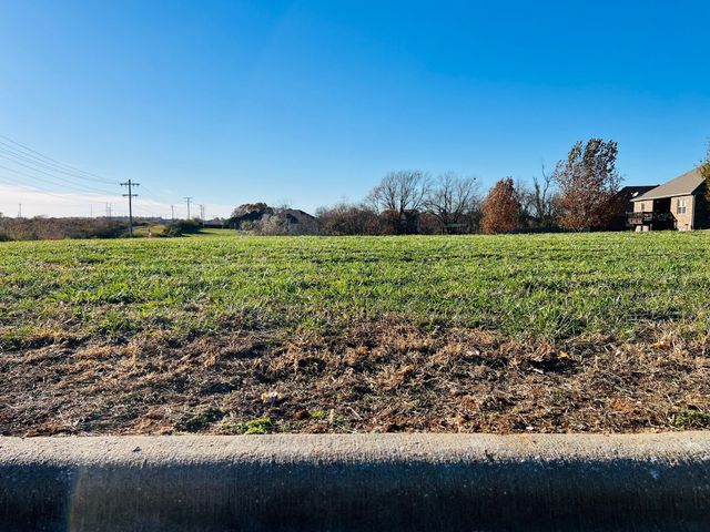 000 N Gregory Drive, Nixa, MO 65714