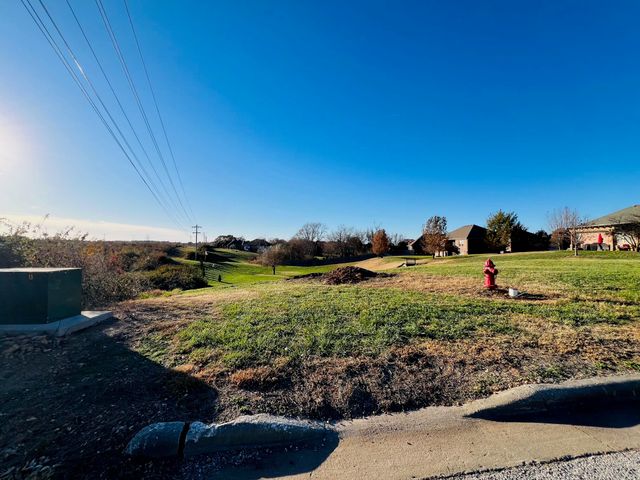 000 N Gregory Drive, Nixa, MO 65714