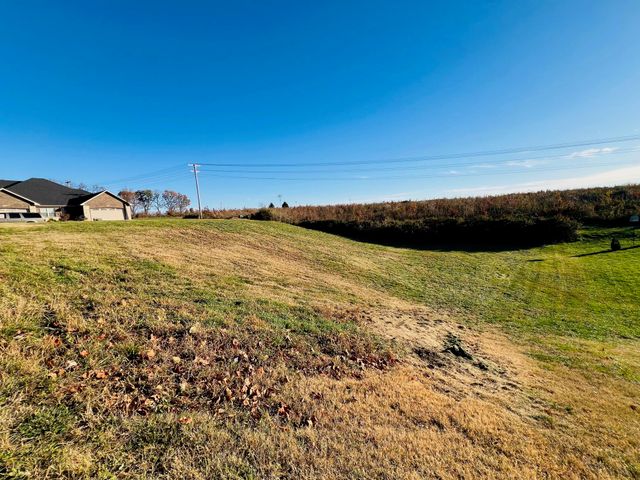 000 N Gregory Drive, Nixa, MO 65714