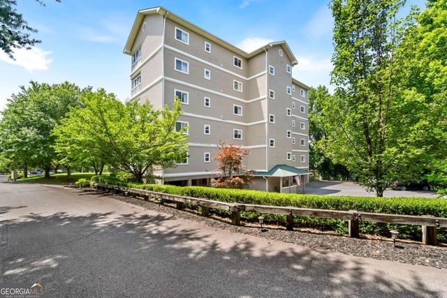 121 River Street N 2A, Hiawassee, GA 30546