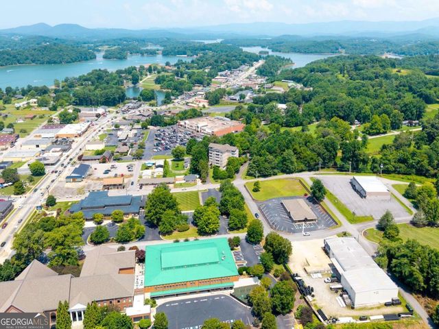 121 River Street N 2A, Hiawassee, GA 30546
