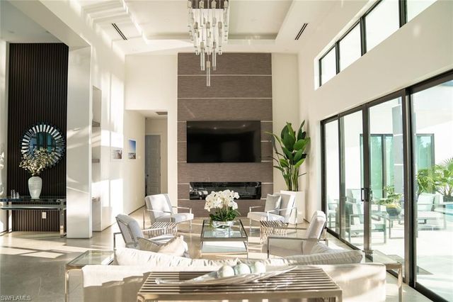 2416 SW 10th AVE, Cape Coral, FL 33914