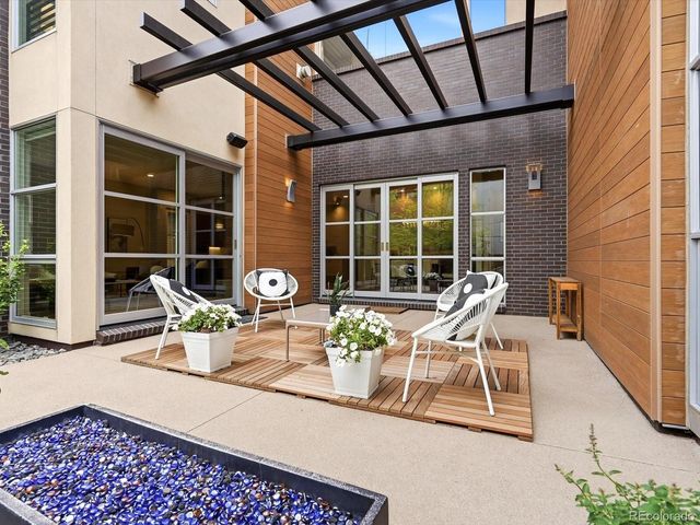 61 N Magnolia Way, Denver, CO 80230
