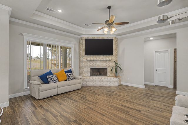 1041 Tex Lane, Springtown, TX 76082