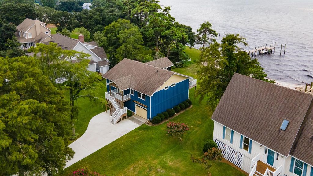 Image 1 of property listing at 101 Musket Lane Lot M1, Manteo, NC 27954