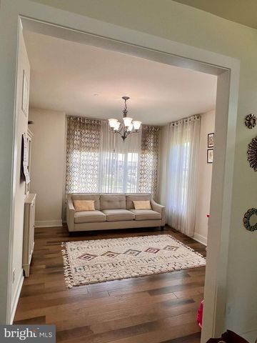 130 GINKGO LN, Chester Springs, PA 19425