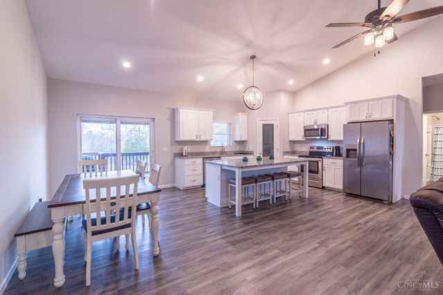 16 Old State Road, Manchester, OH 45144