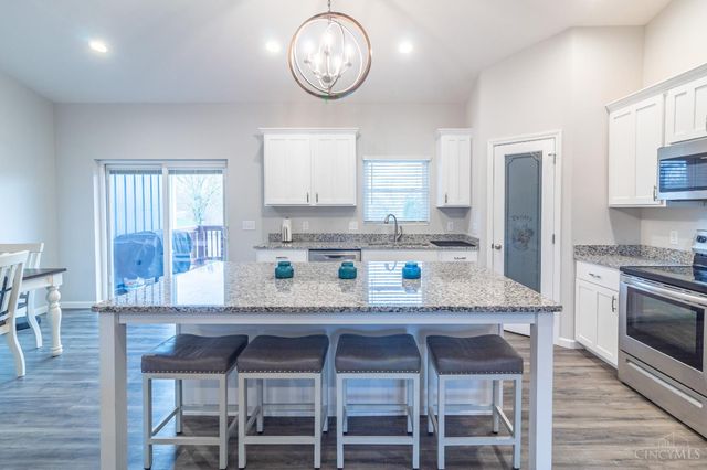 16 Old State Road, Manchester, OH 45144